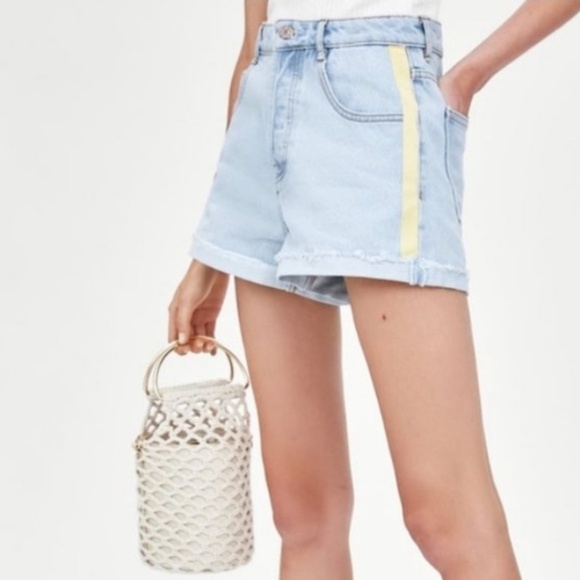 Zara Denim High Waisted Yellow Striped Jeans Shorts Sz 4 - Picture 1 of 6